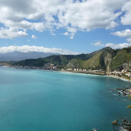 The Yellow House דירה