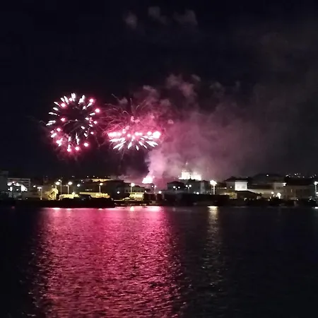 The Yellow House * קטאניה