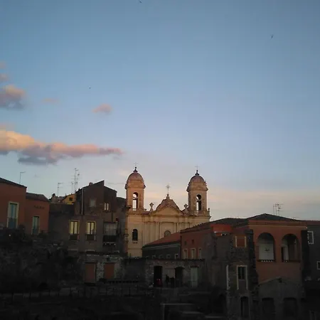 The Yellow House דירה *