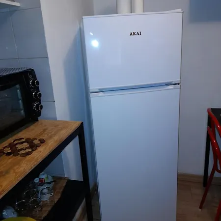 The Yellow House * קטאניה